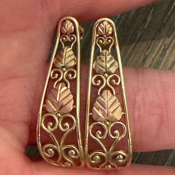 Vintage Black Hills 10k Multi Color Black Hills Gold Earrings - Picture 7 of 7